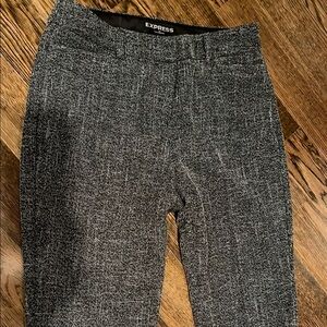 Express Women’s dress Pants size 0 Black White Tweed